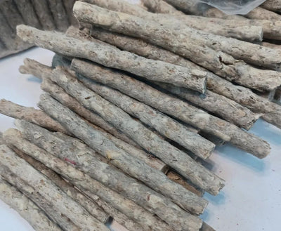 Munchy Chicken, Mint, Mutton & Natural Sticks for Pet (800 g)